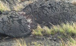 Petroglyphs at Panau Nui